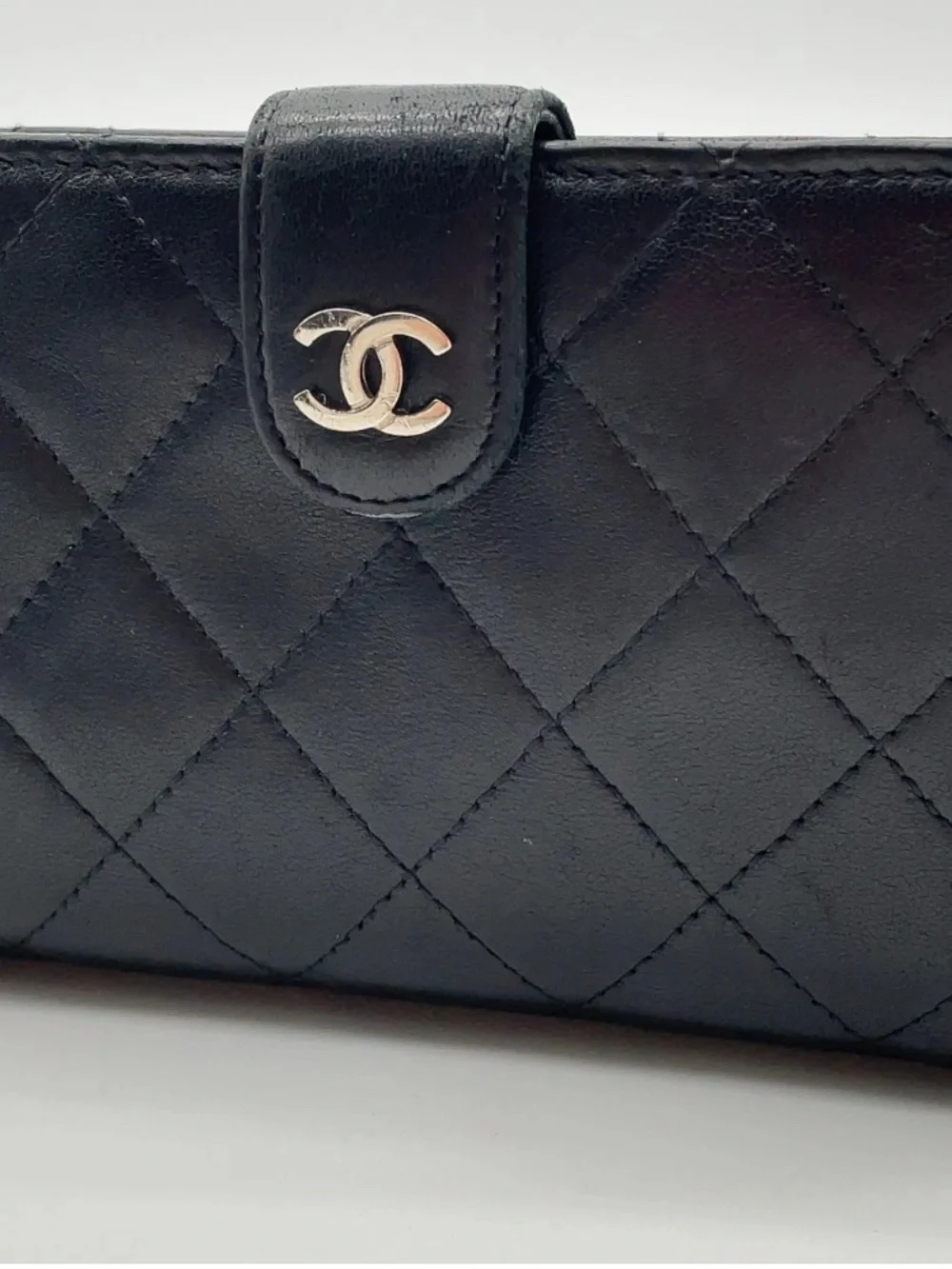 CHANEL Black Quilted Leather Card & Key Holder with CC Turn-Lock